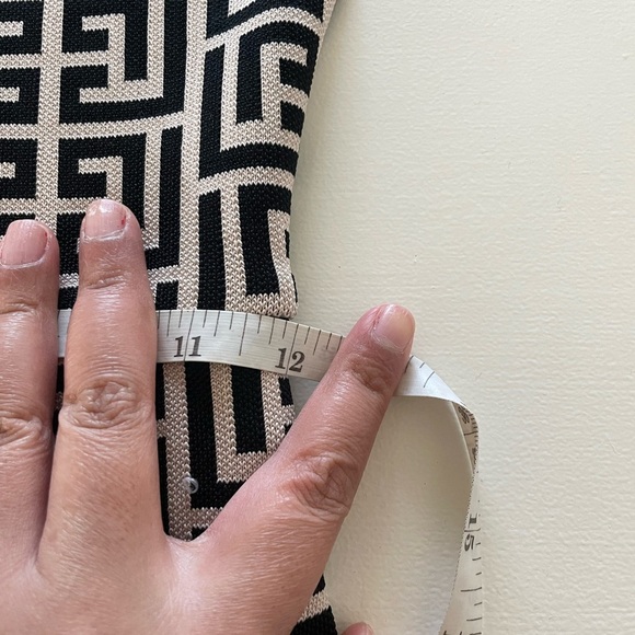 Long sleeve jumpsuit size small. - Picture 12 of 16